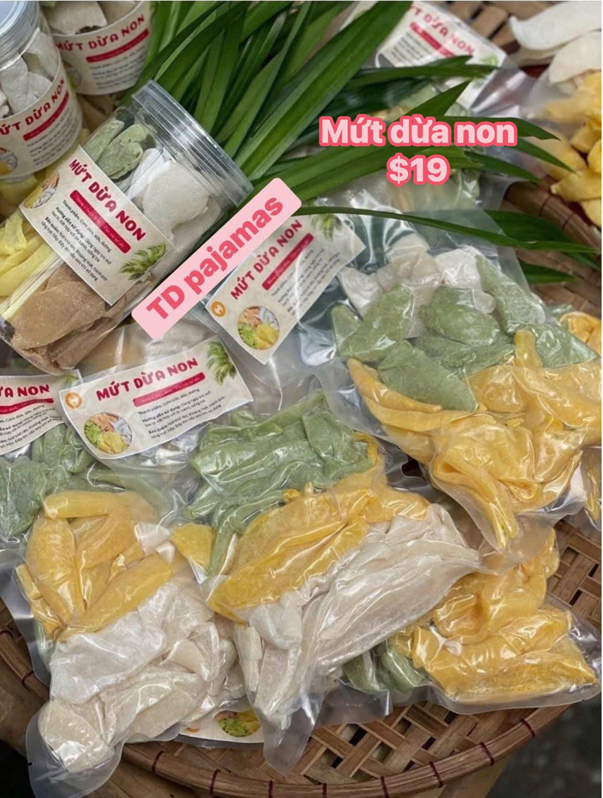 Bánh Kẹo và Đồ Ăn Vặt Các Loại