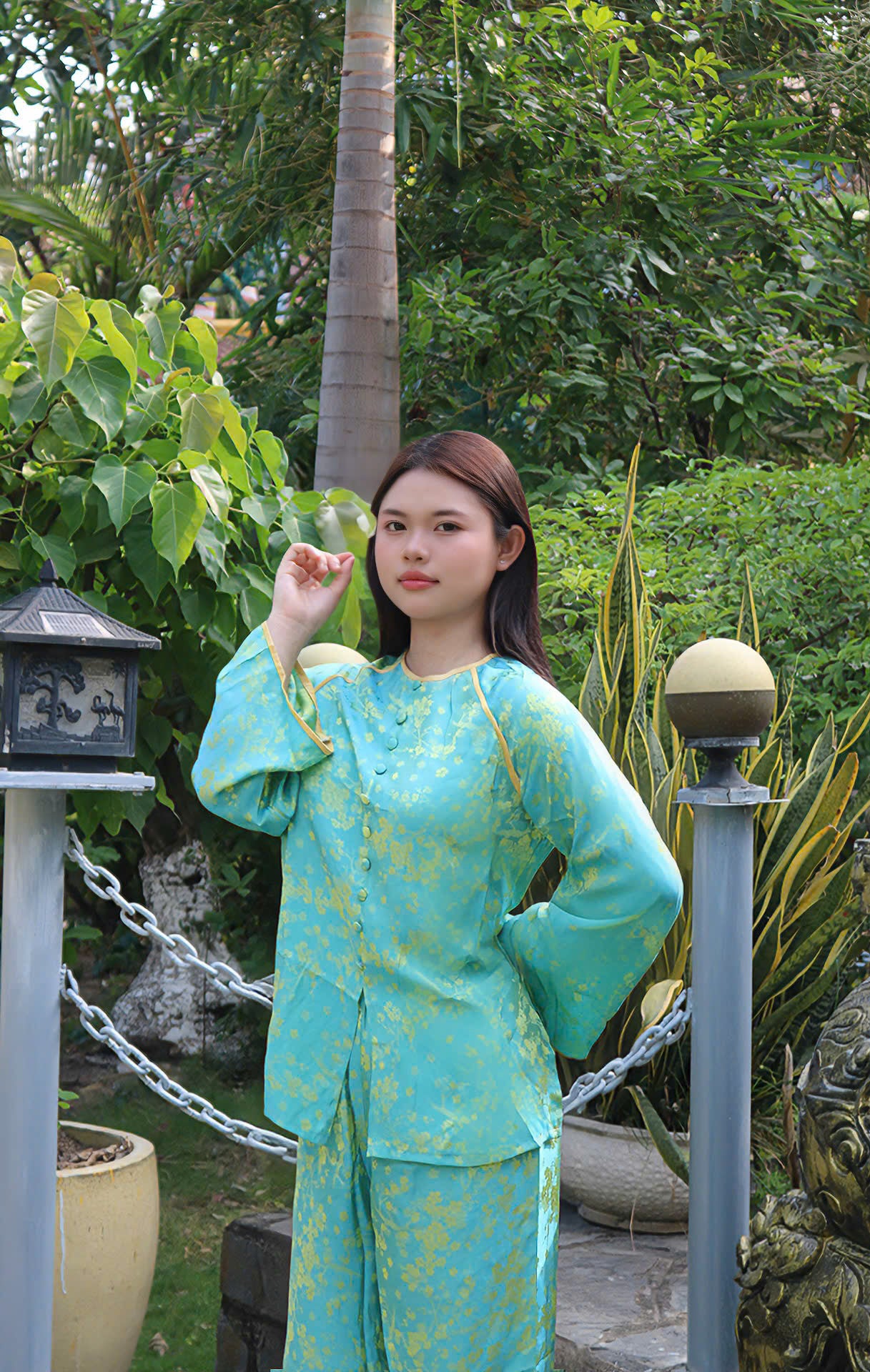 LAM023V002