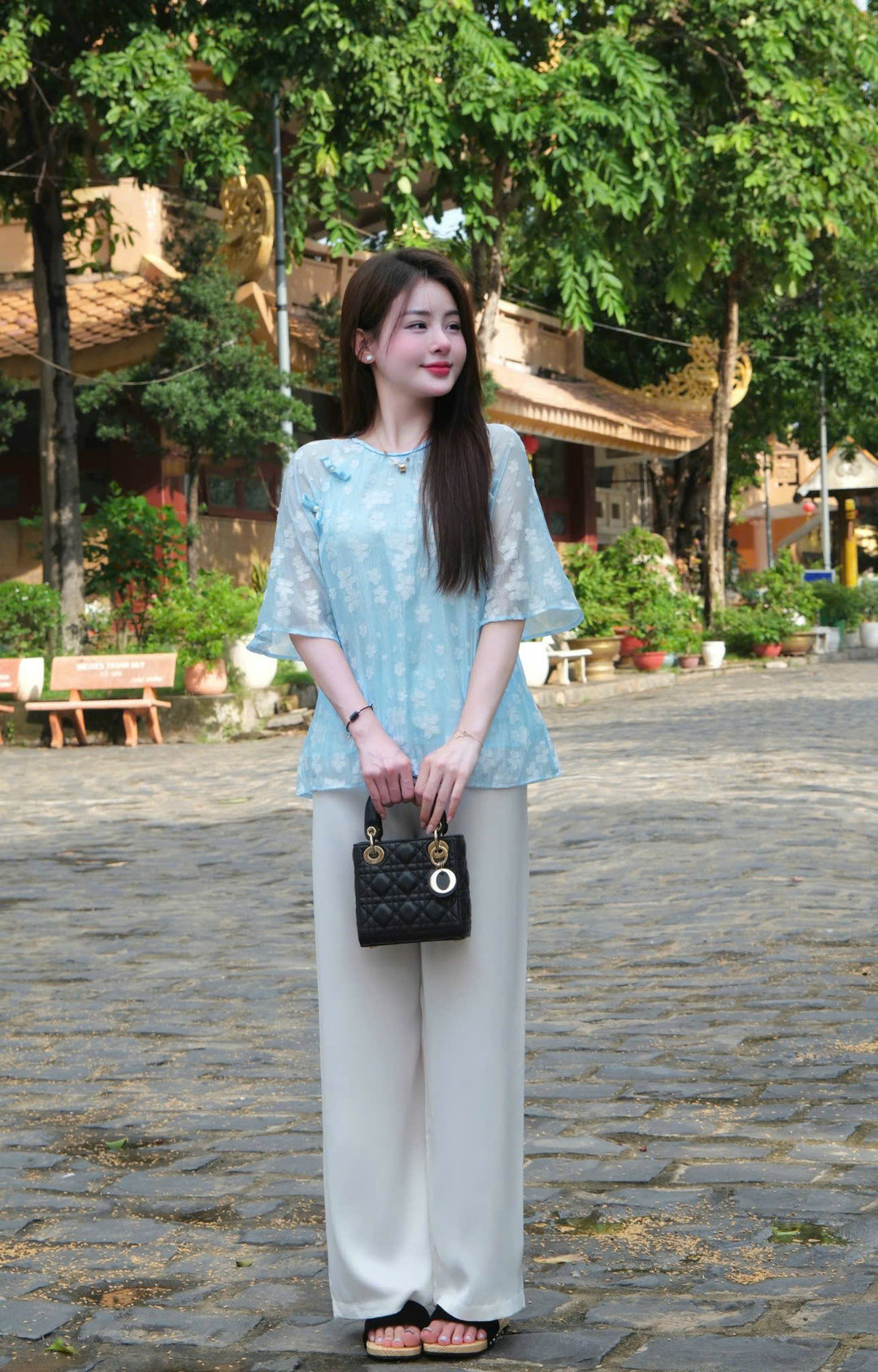 LAM025V007